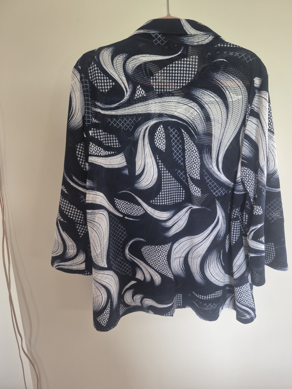 Joseph Ribkoff Navy White Abstract Button Down Blouse 14 - Picture 5 of 6